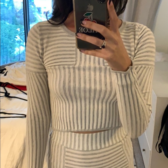 Set - Picture 3 of 3